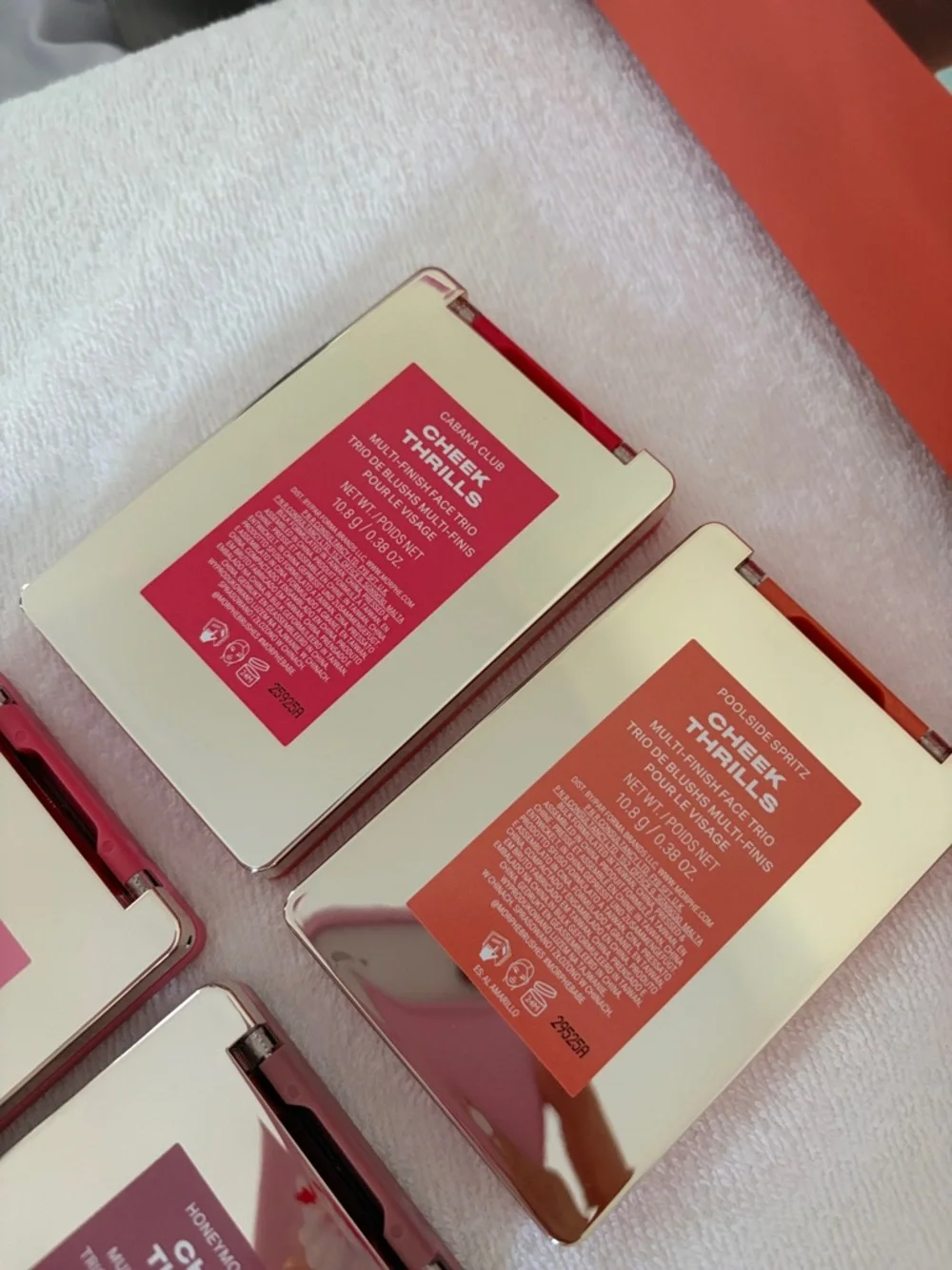 4 x Morphe Cheek Thrills  Island Blush Quartet - Pink, Coral, Peach, Mauve - Picture 6 of 6